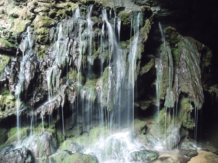 Qiupu Scenic Area (King's Cave) in Jiuhua Mountain