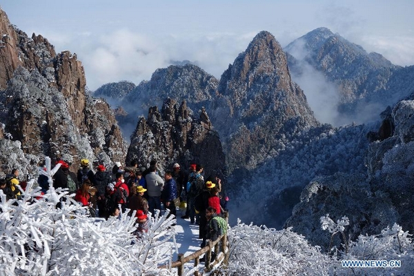 Snow scenery on Huangshan Mountain in E China