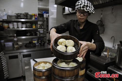 Anhui restaurant transports Qingfeng buns by air from Beijing